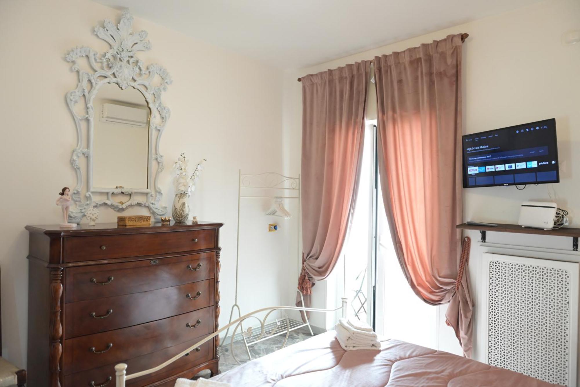 The Rooms Of Swami Барі Екстер'єр фото