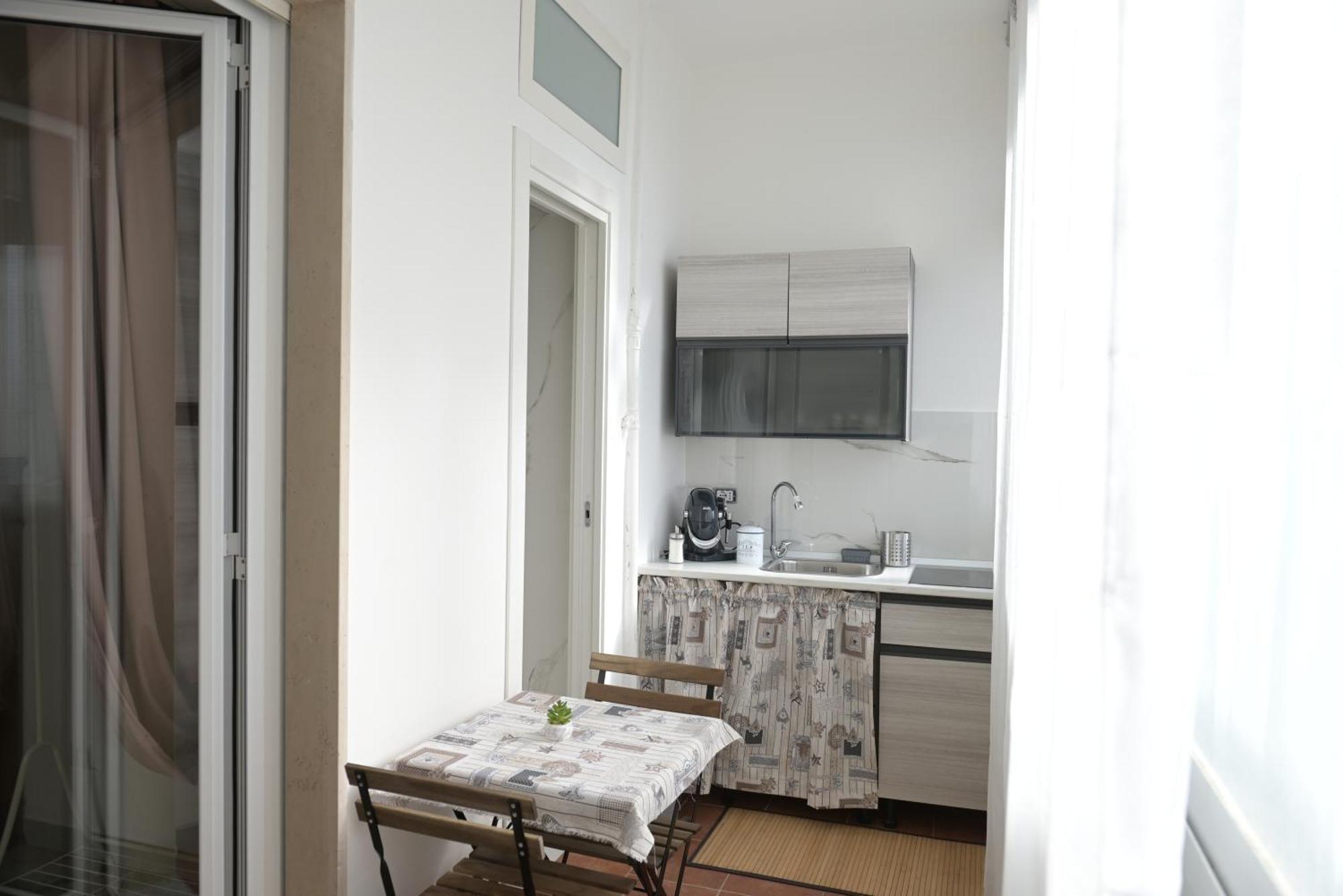 The Rooms Of Swami Барі Екстер'єр фото