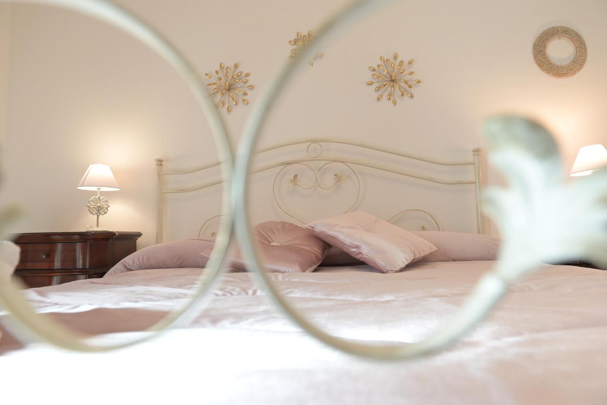 The Rooms Of Swami Барі Екстер'єр фото
